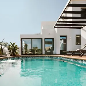 villa-faro.in-canary-islands.com/