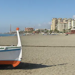 apartamento-padilla-playa-huelin.hotelsinnerja.org/